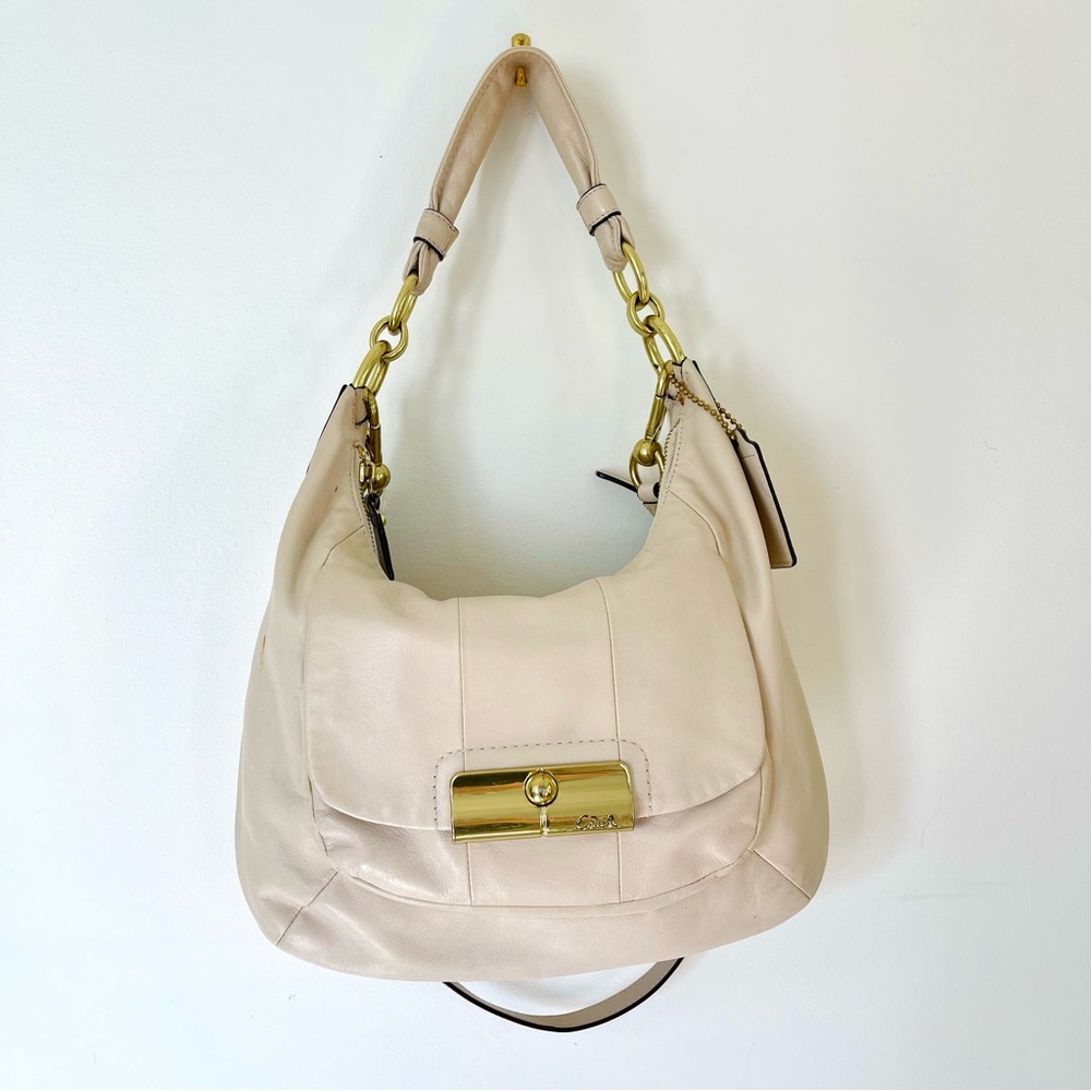 COACH Beige Leather Shoulder bag / Crossbody - Medium Size
